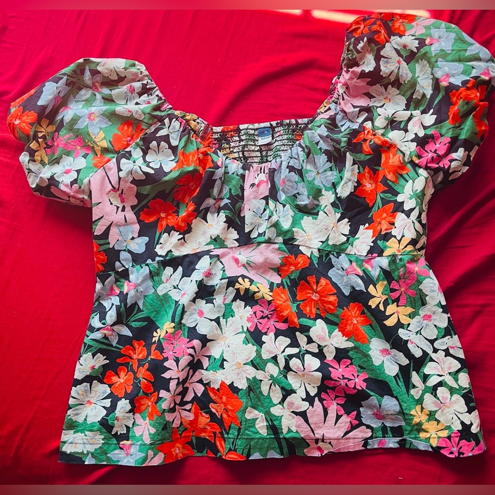 Old Navy Floral Blouse Size XL